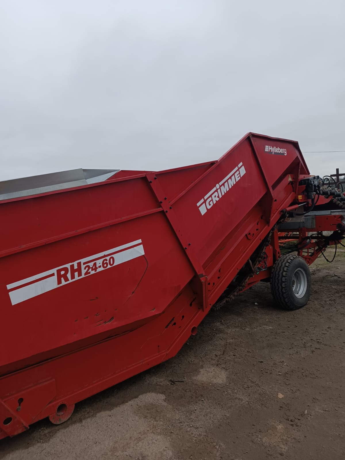 IMG-20251120-WA0014 Приймальний бункер - сортувалка Grimme RH 24-60 на три фракції 2008 рік - Зображення 1